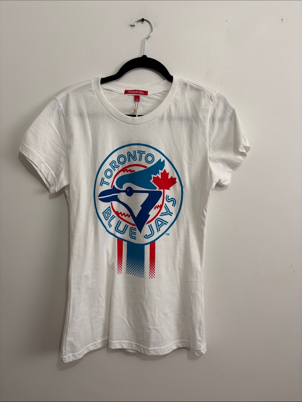 BNWT Mitchell & Ness Women’s MLB Toronto Blue Jays graphic t-shirt size L